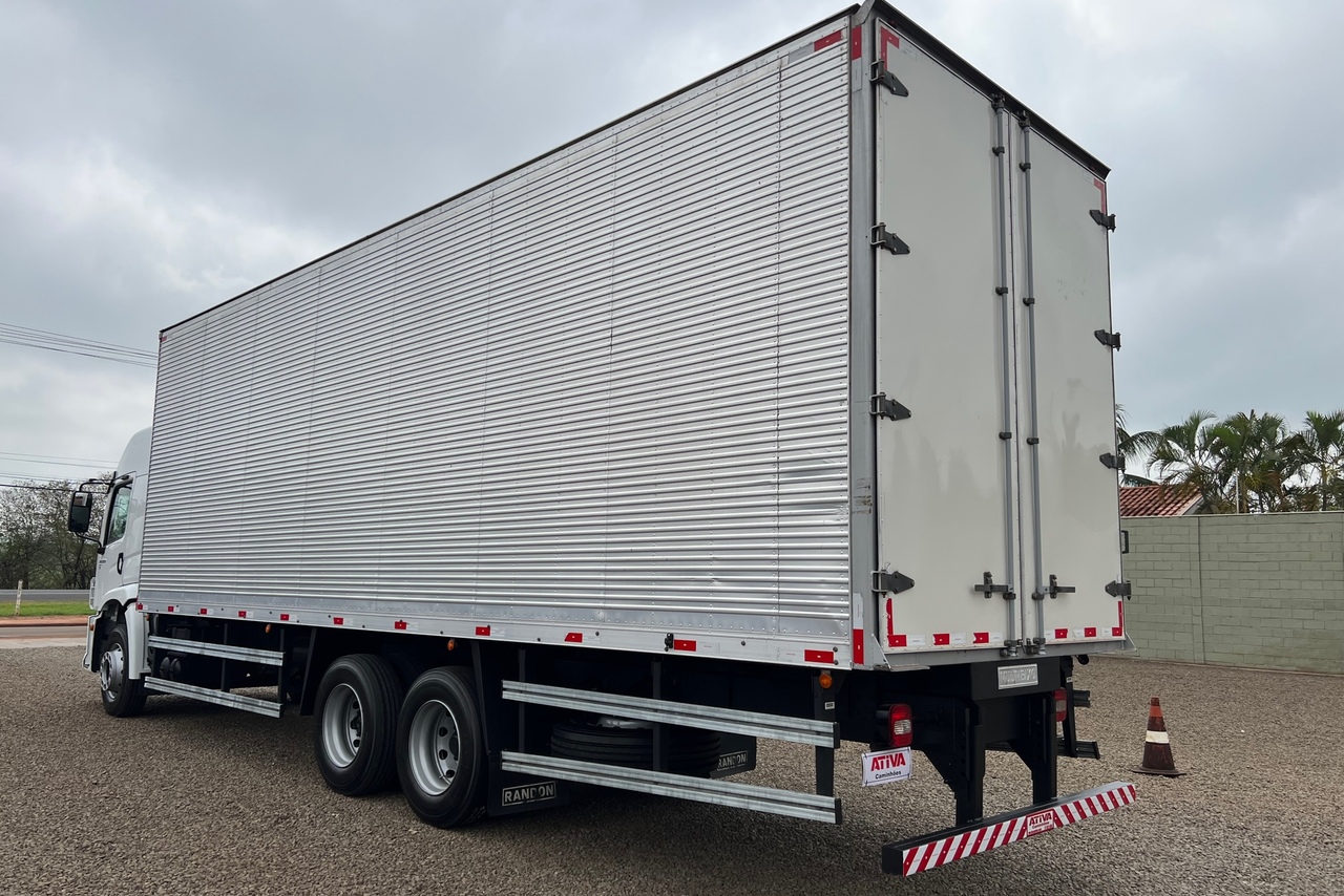 Volkswagen 24-280 E Constellation 6x2 - 21/22 6