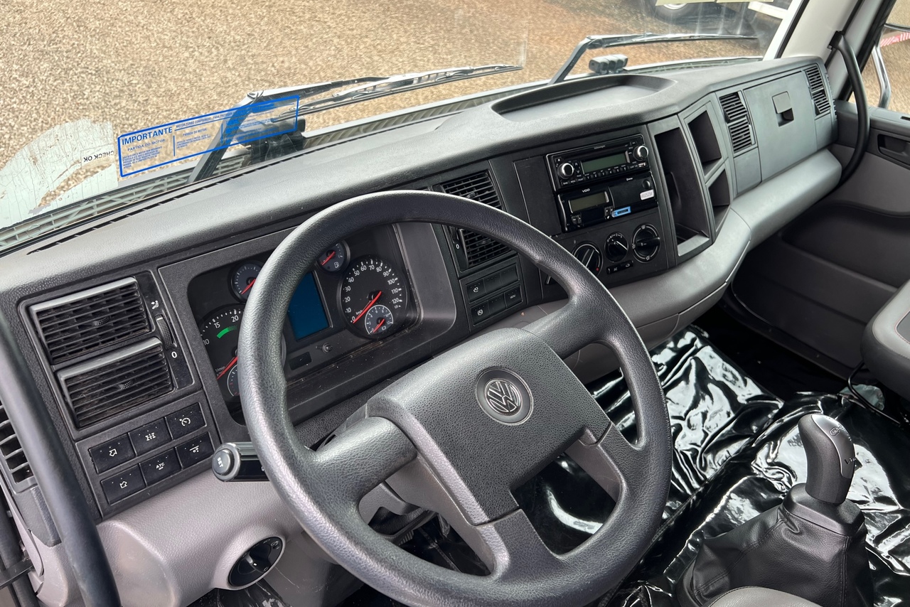 Volkswagen 24-280 E Constellation 6x2 - 21/22 8