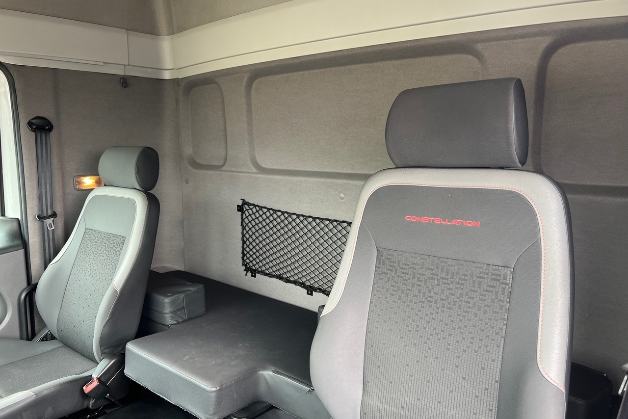 Volkswagen 24-280 E Constellation 6x2 - 21/22 9