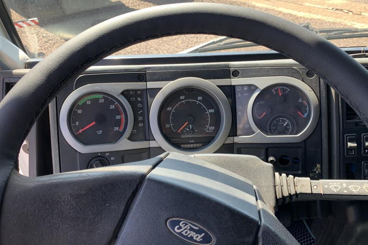 Ford Cargo2428 - 09/10 15