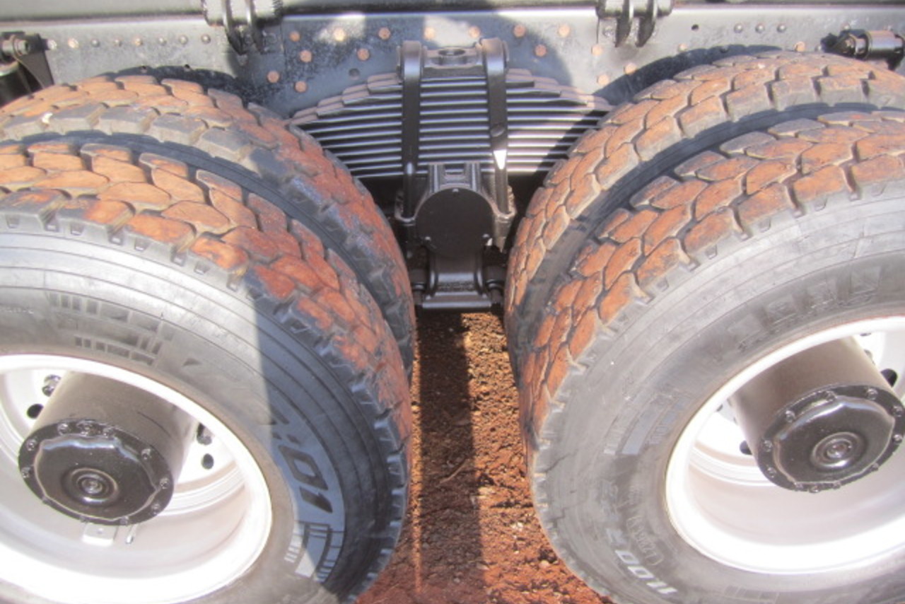 Mercedes Benz Axor 2831 - 11/11 18