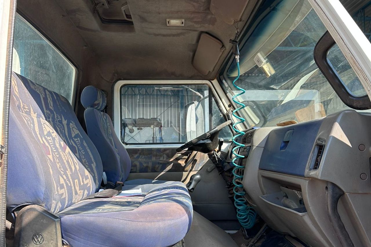 Volkswagen 15-180 E Constellation - 00/00 7