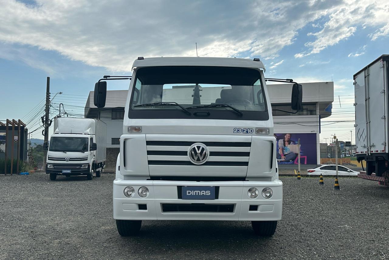 Volkswagen 23 210 - 04/05 2