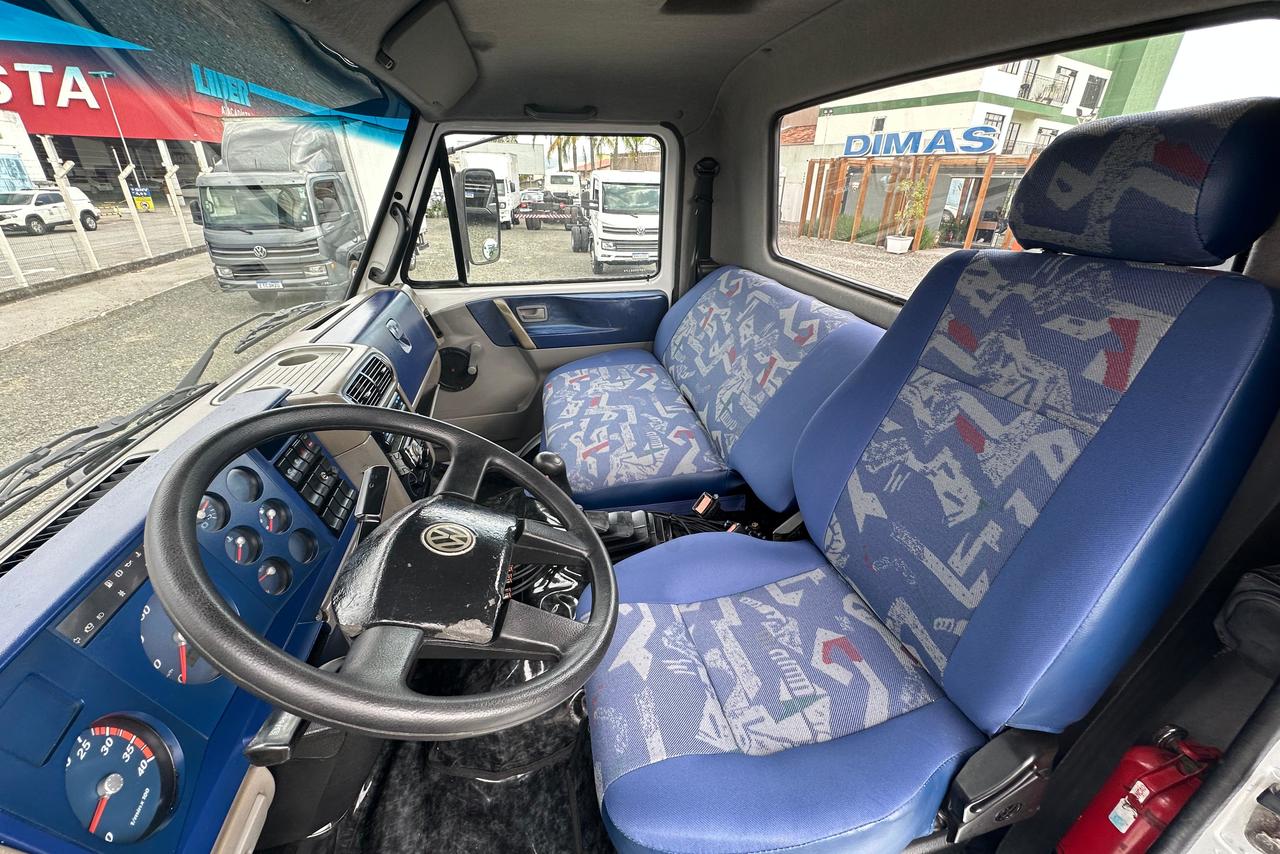 Volkswagen 23 210 - 04/05 11