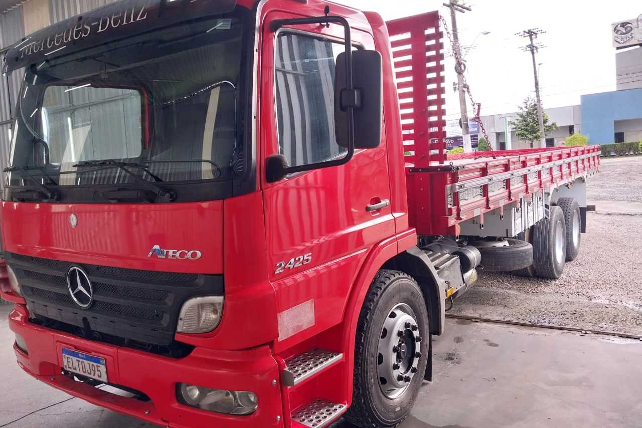 Mercedes Benz Atego 2425 - 09/09 3