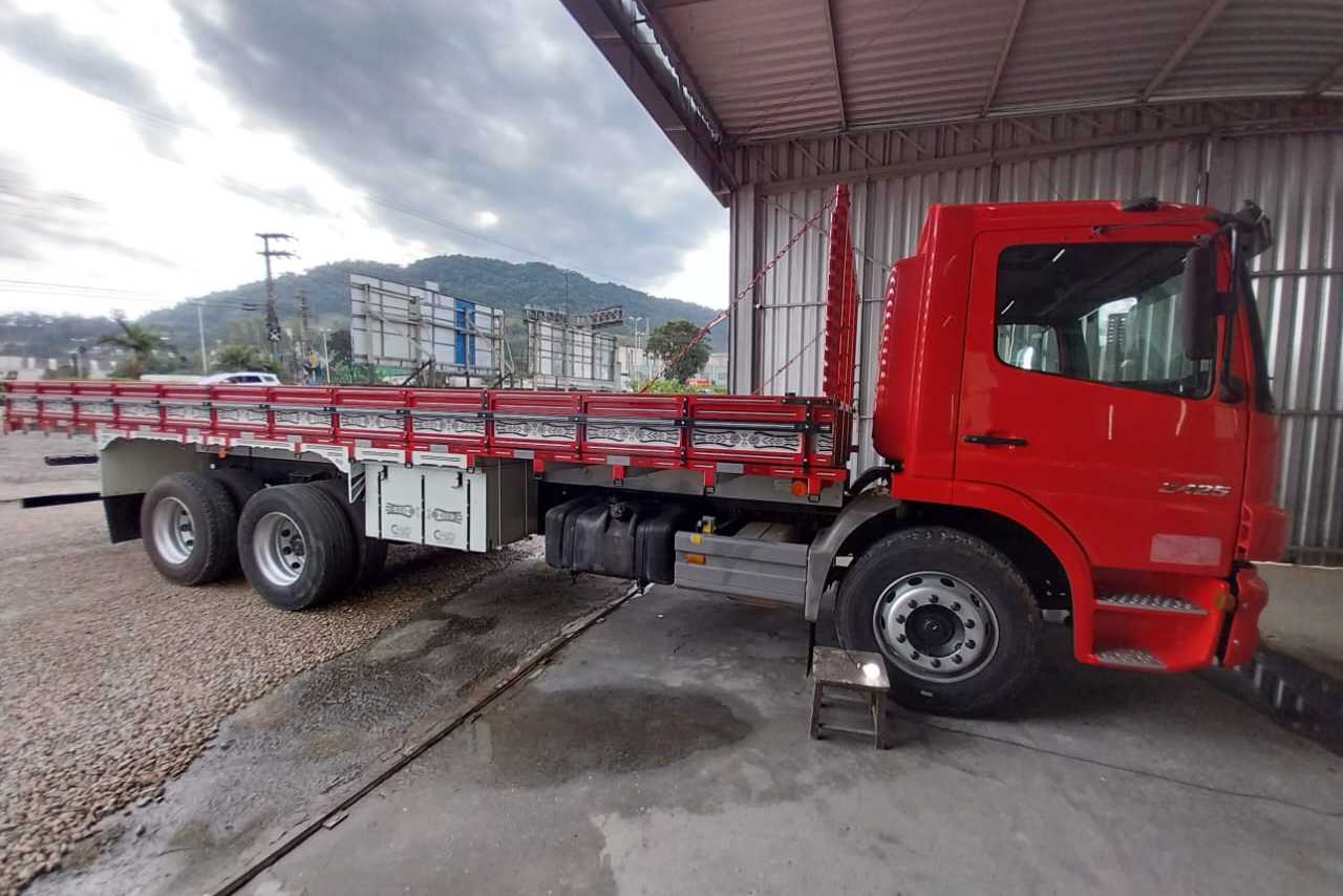 Mercedes Benz Atego 2425 - 09/09 7
