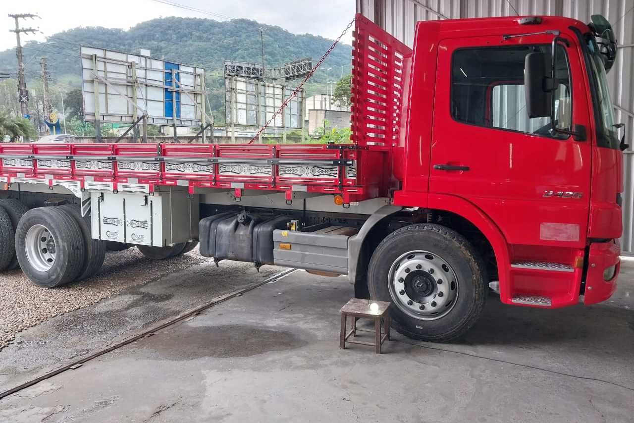 Mercedes Benz Atego 2425 - 09/09 8