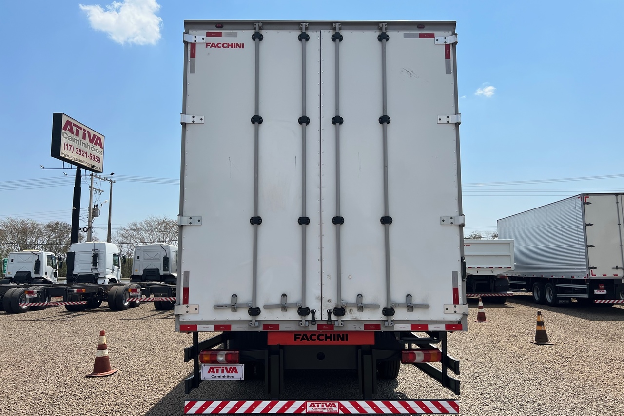 Mercedes Benz Atego 2426 - 21/21 3