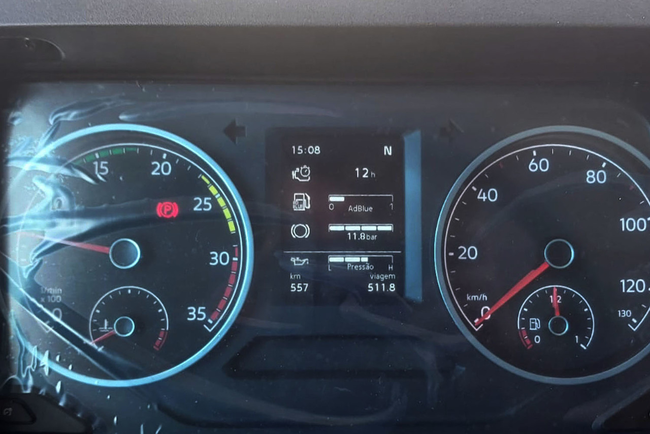 Volkswagen VW 17210 - 24/25 8