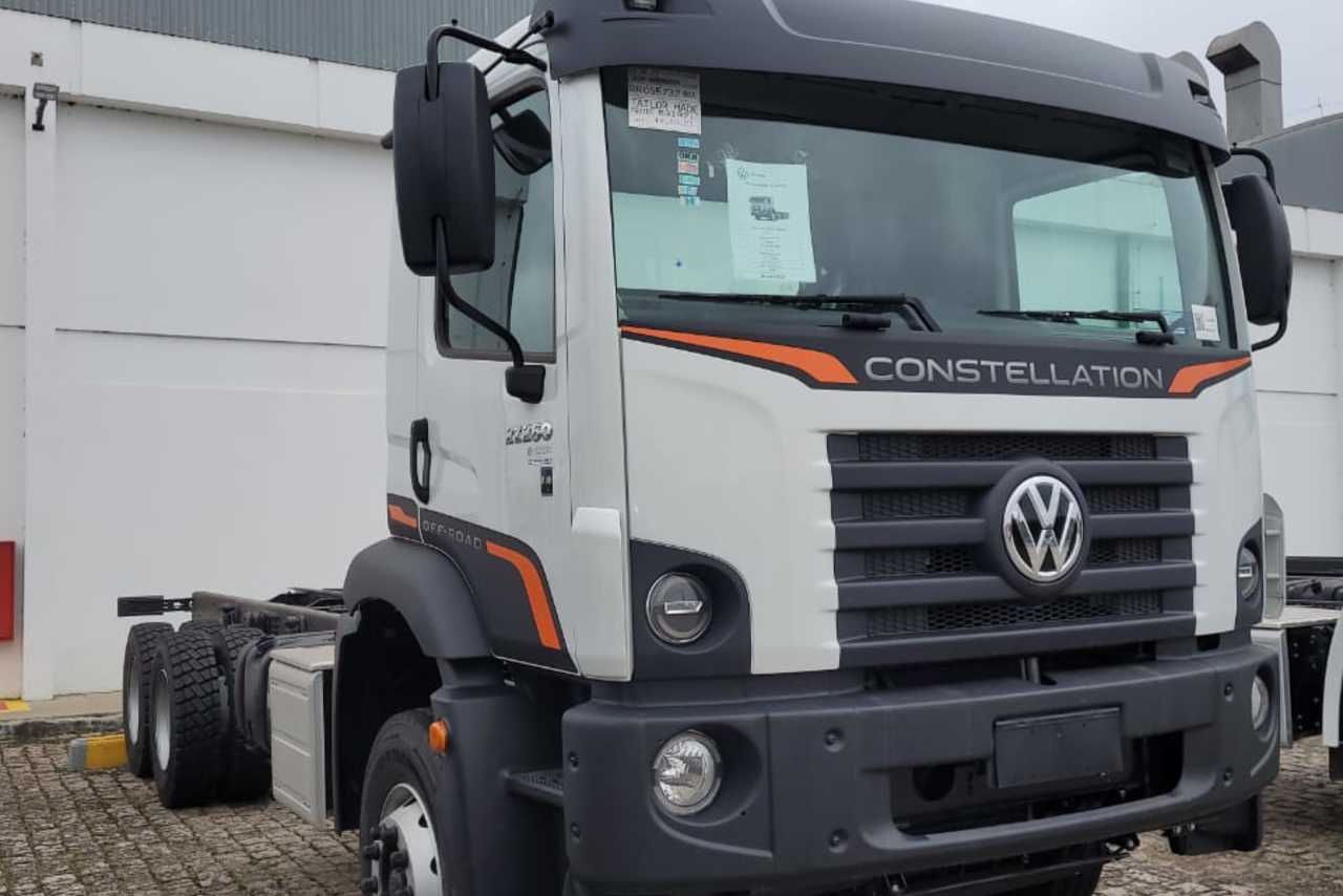 Volkswagen VW 27260 Constellation 6x4 - 24/25 6