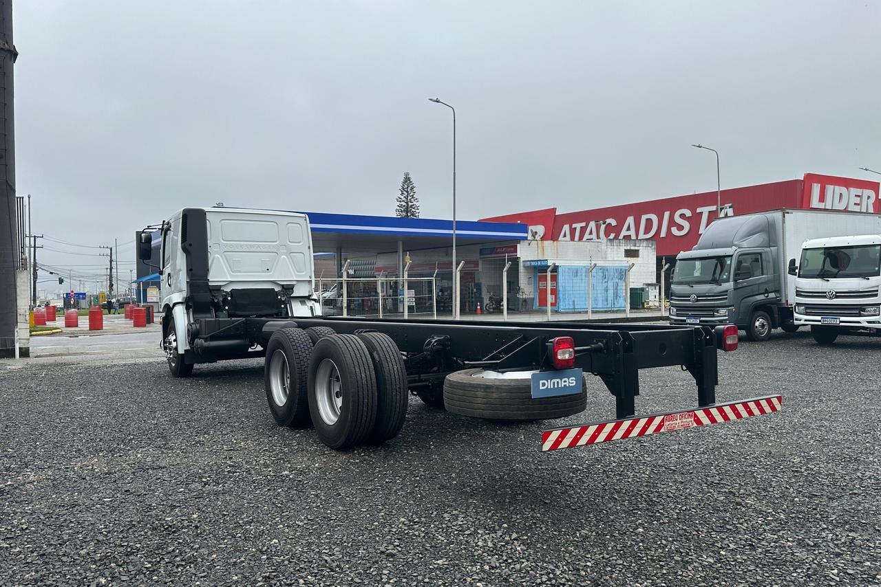 Volkswagen 24-280 E Constellation 6x2 - 21/22 5