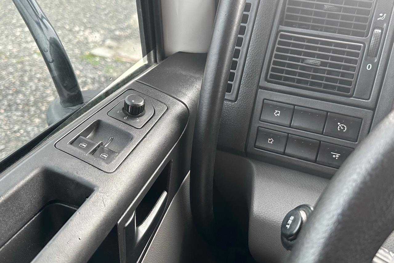 Volkswagen 24-280 E Constellation 6x2 - 21/22 10