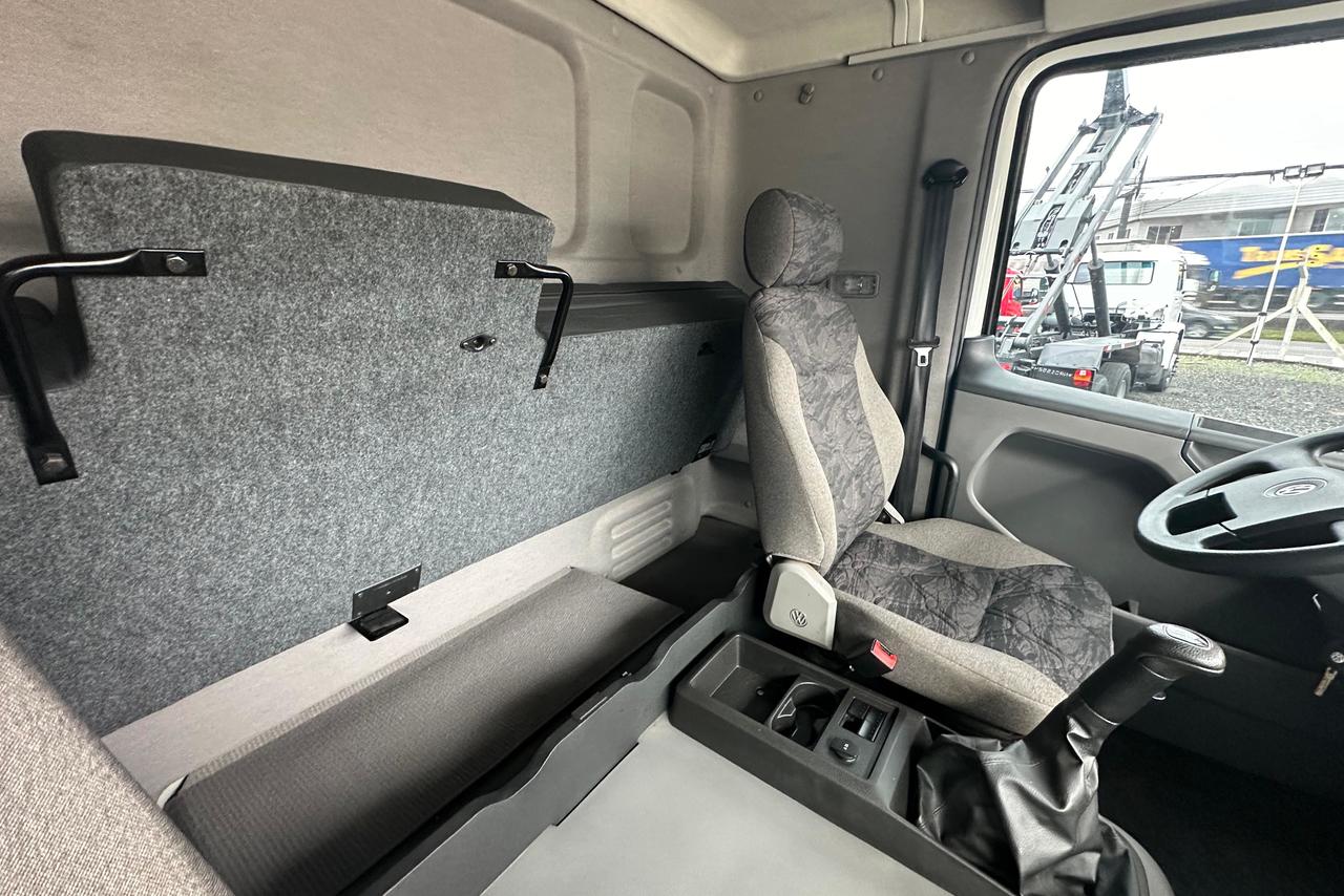 Volkswagen 24-280 E Constellation 6x2 - 21/22 14