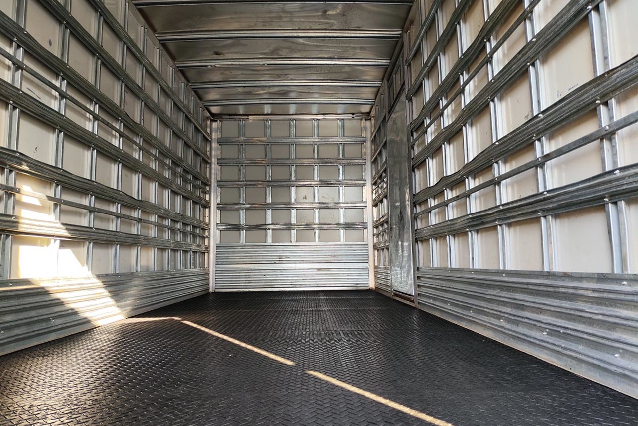 Volkswagen 11-180 Delivery  - 21/22 11