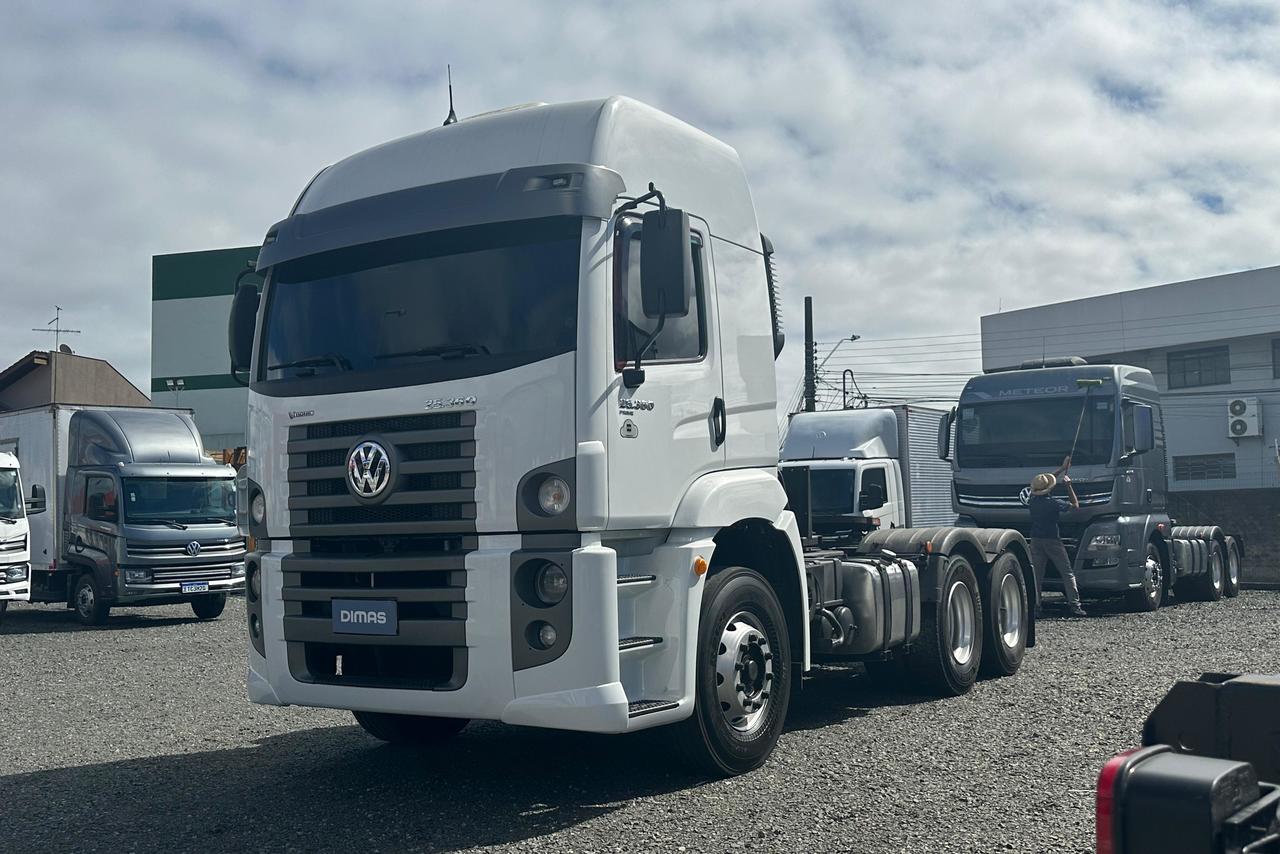 Volkswagen 25-360 6x2 Constellation - 20/21 2
