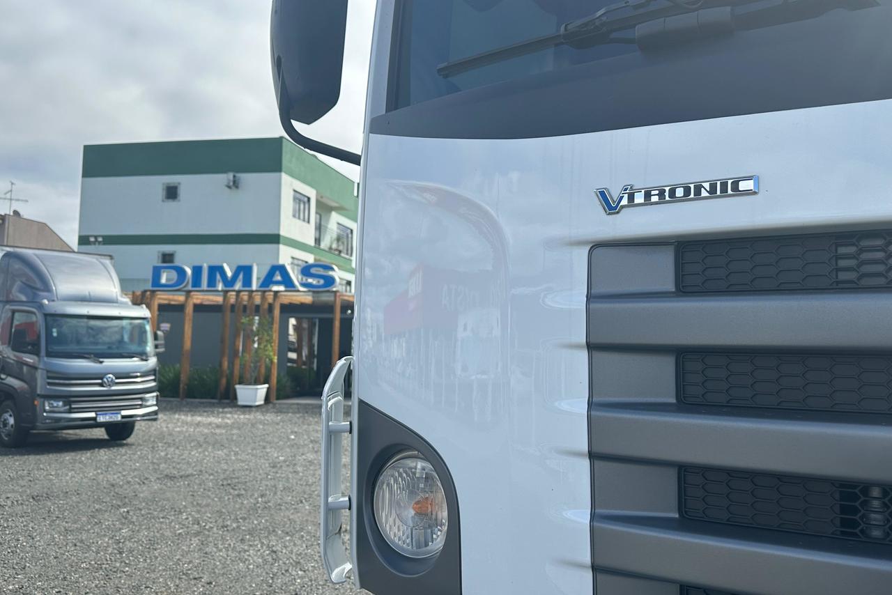 Volkswagen 25-360 6x2 Constellation - 20/21 4