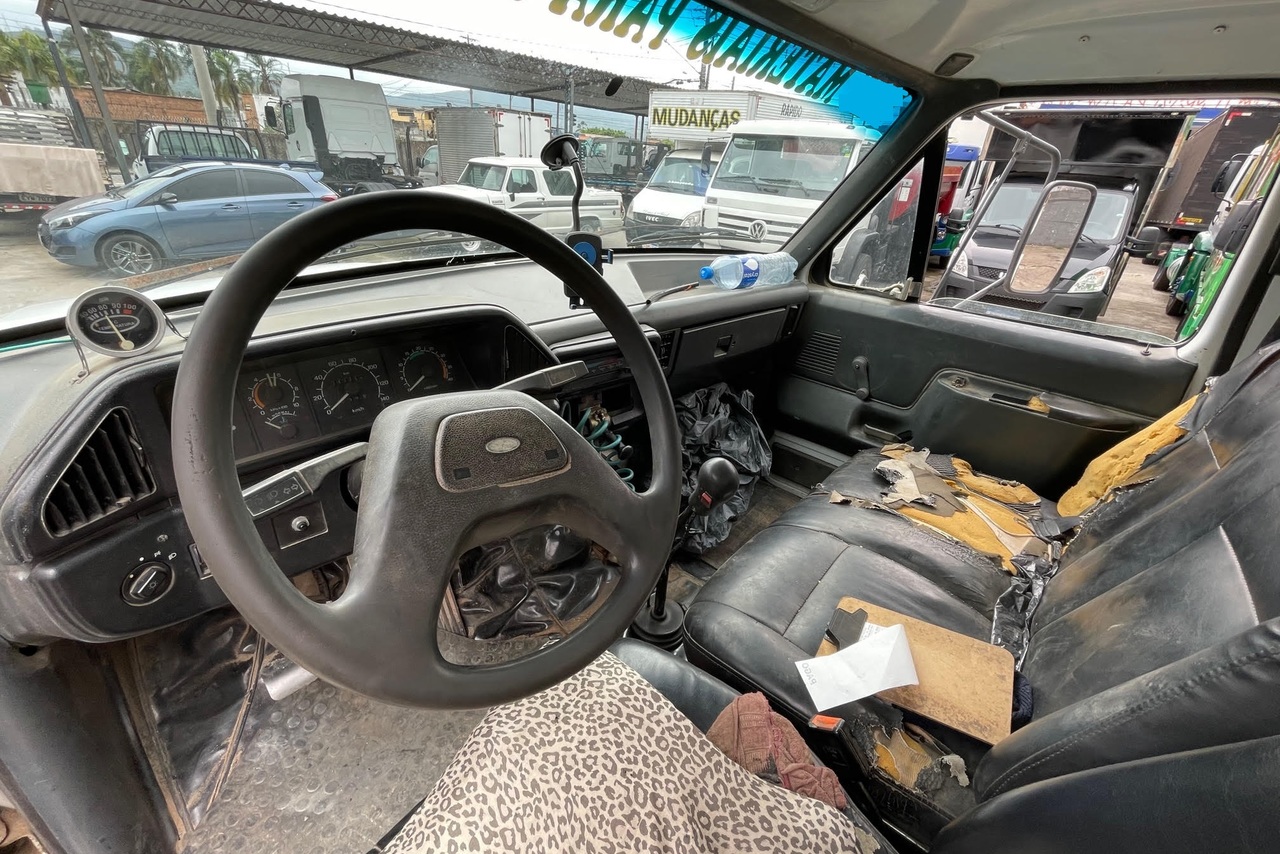 Ford F14000 - 96/96 12