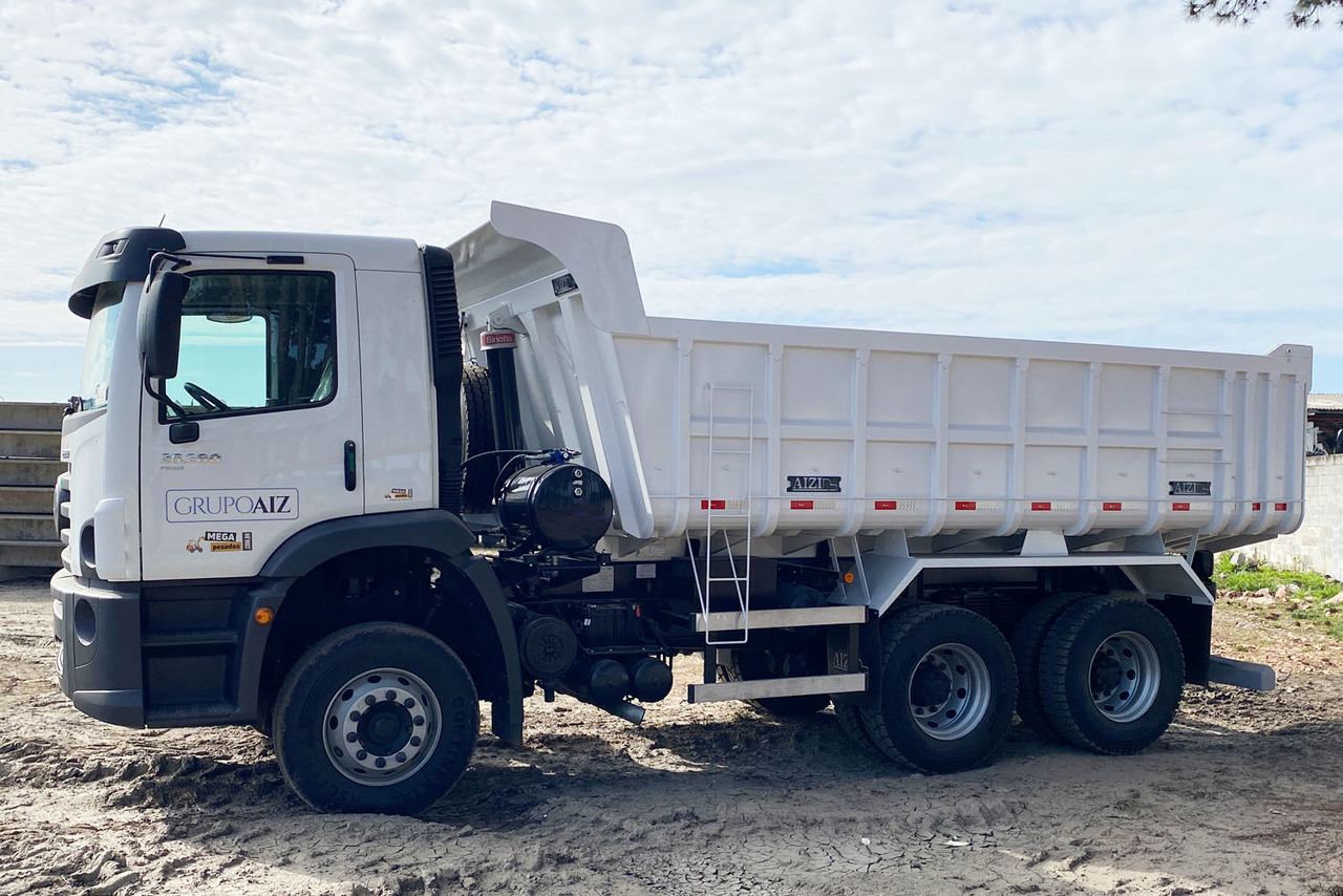 Volkswagen 26-280 Constellation 6x4 - 22/23 2