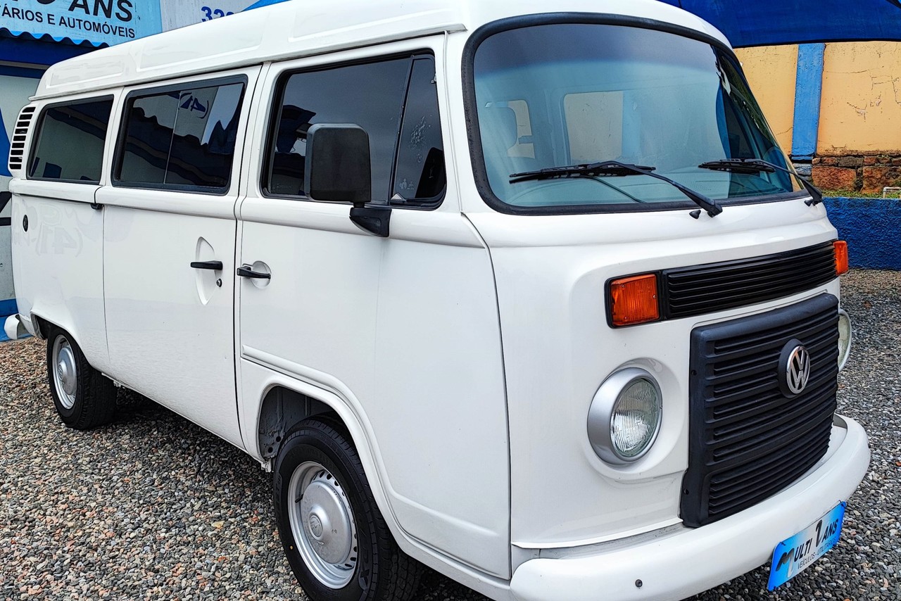 Volkswagen Kombi Standard - 12/13 7
