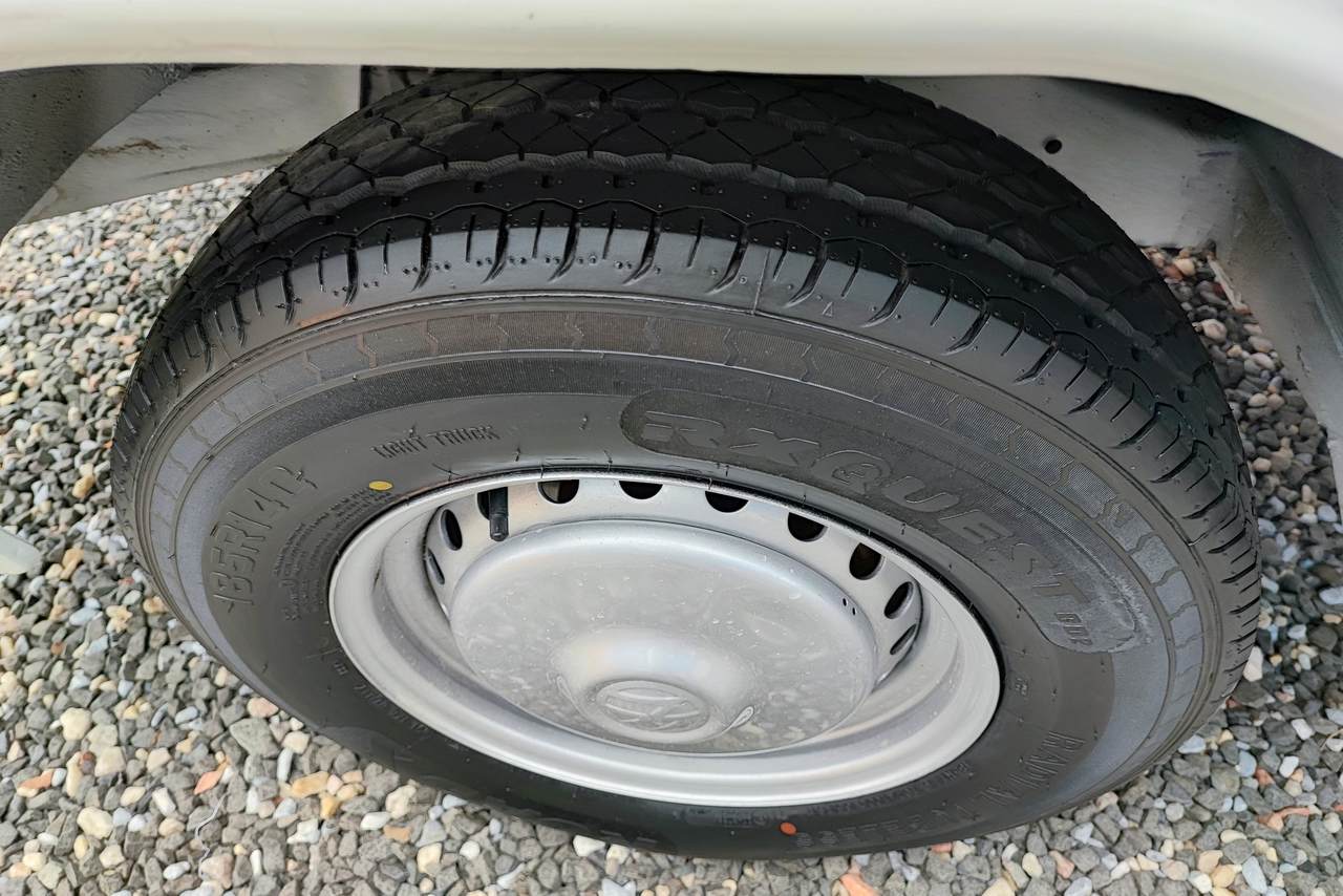 Volkswagen Kombi Standard - 12/13 8