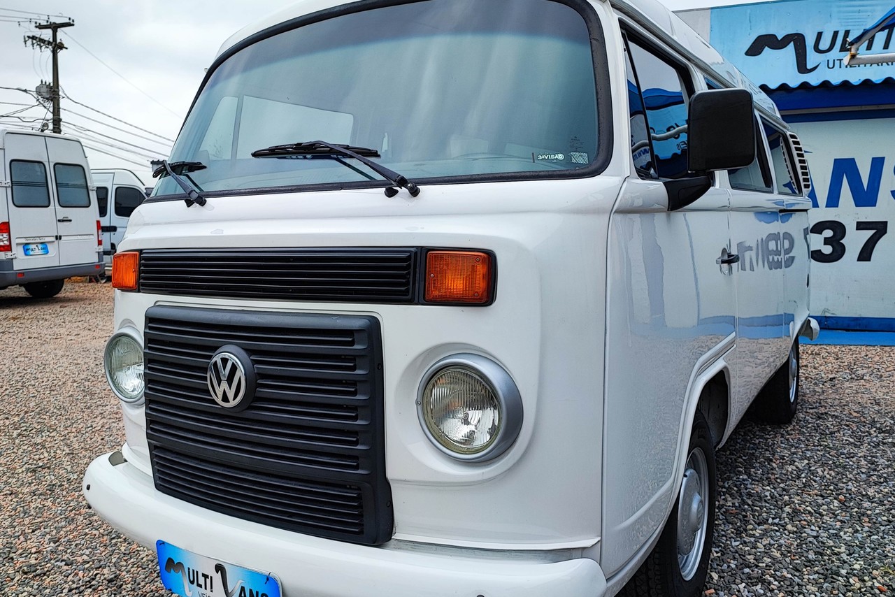 Volkswagen Kombi Standard - 12/13 14