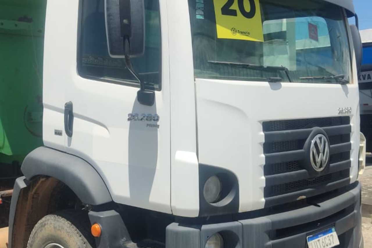 Volkswagen 26-280 Constellation 6x4 - 19/20 11