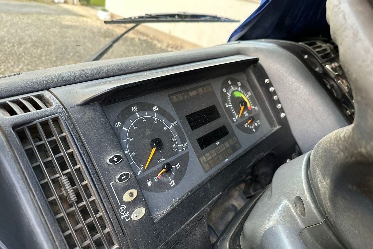 Mercedes Benz Atego 2425 - 05/05 14