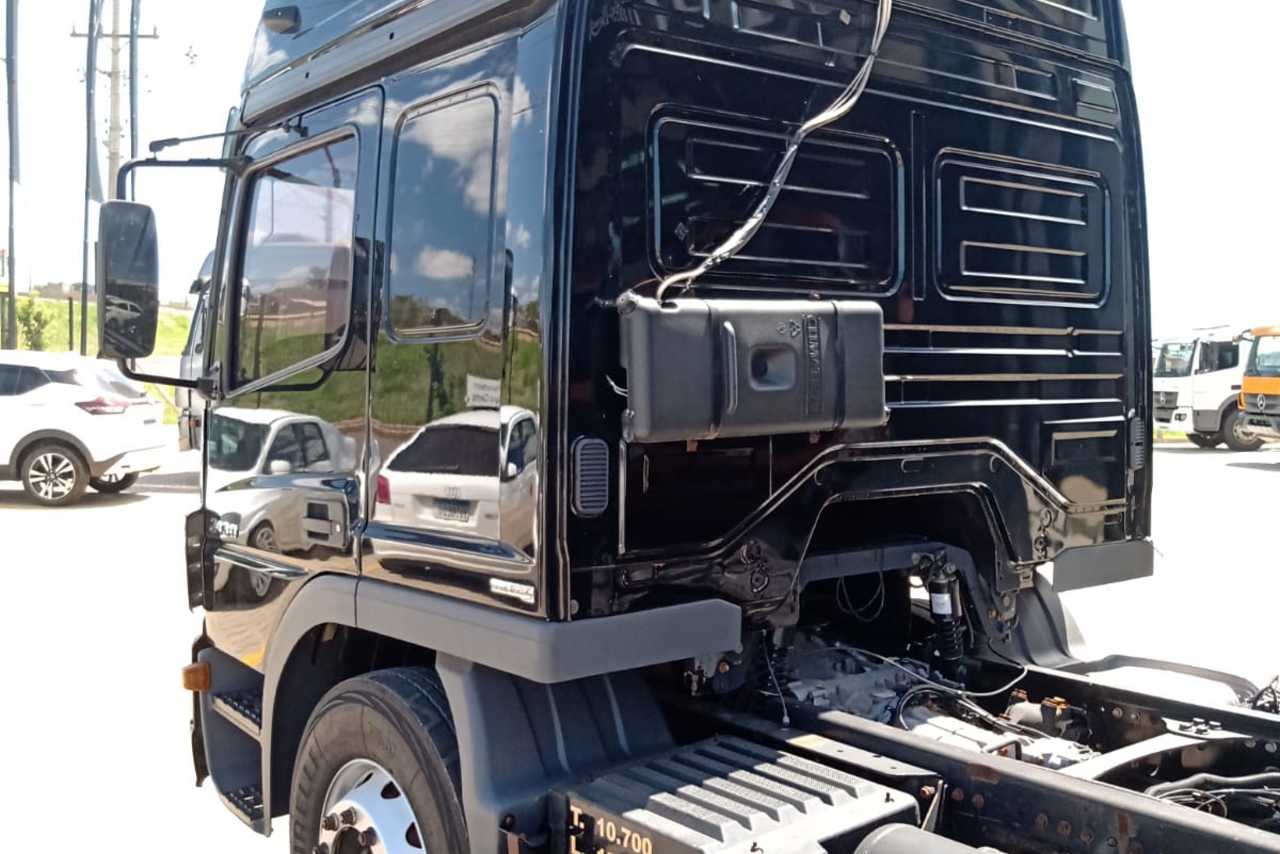 Mercedes Benz Atego 2430 - 14/14 5