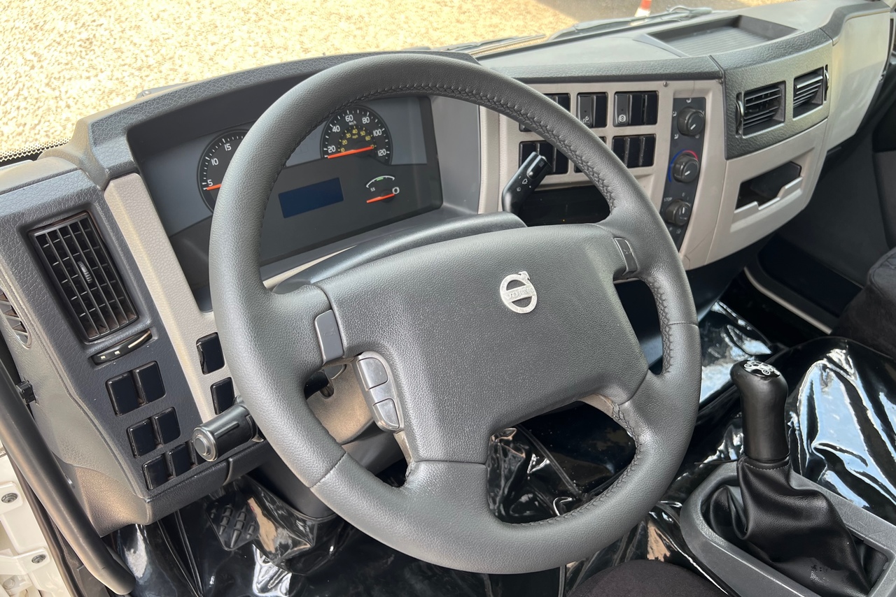 Volvo VM 270 - 12/12 7