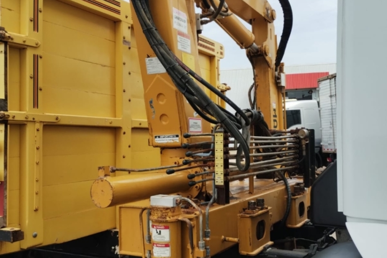 Ford Cargo1723 - 13/13 4