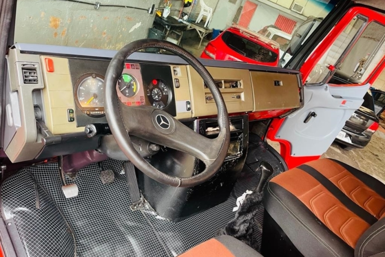 Mercedes Benz MB 710 - 04/04 2