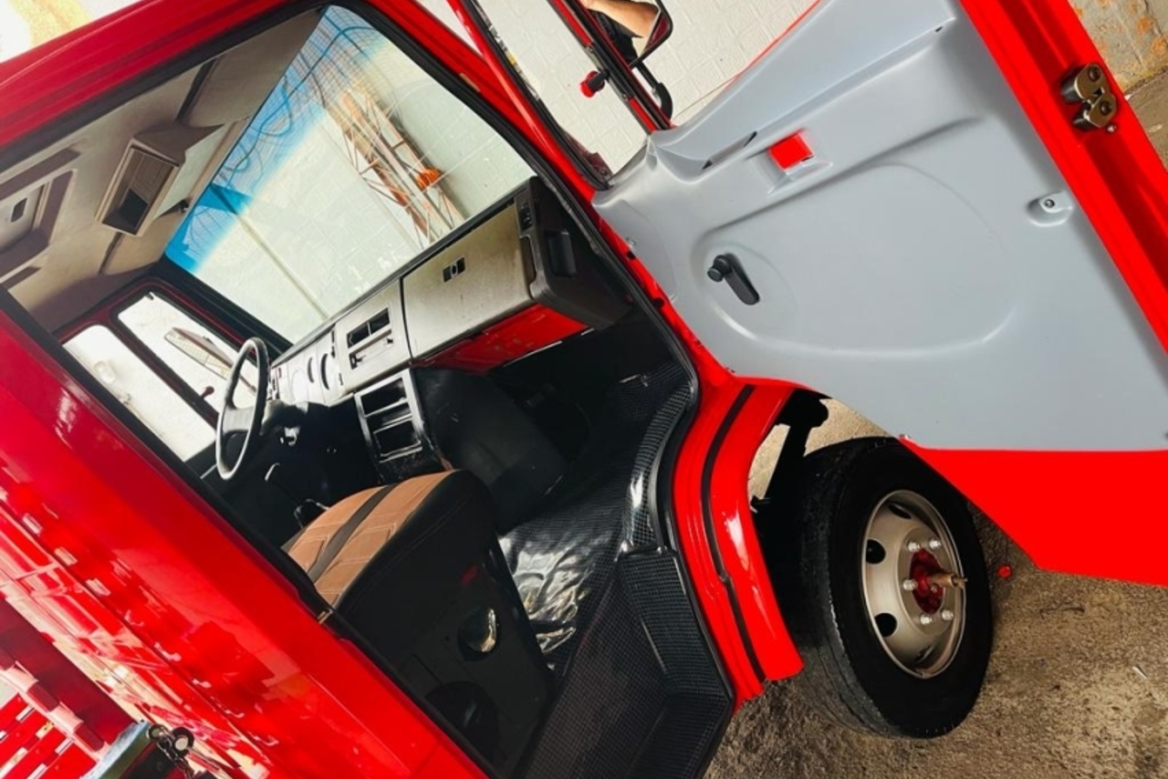Mercedes Benz MB 710 - 04/04 5