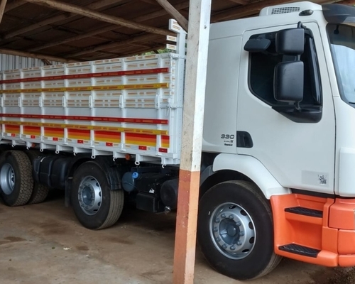 Caminhão Bitruck