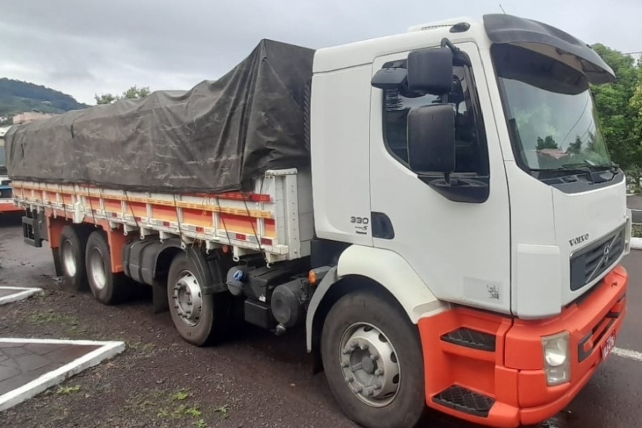 Volvo VM 330 - 13/13 2
