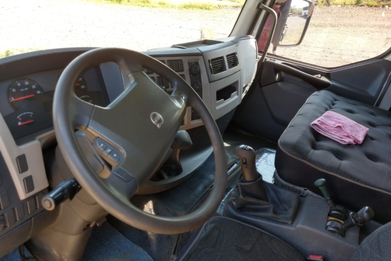 Volvo VM 330 - 13/13 3