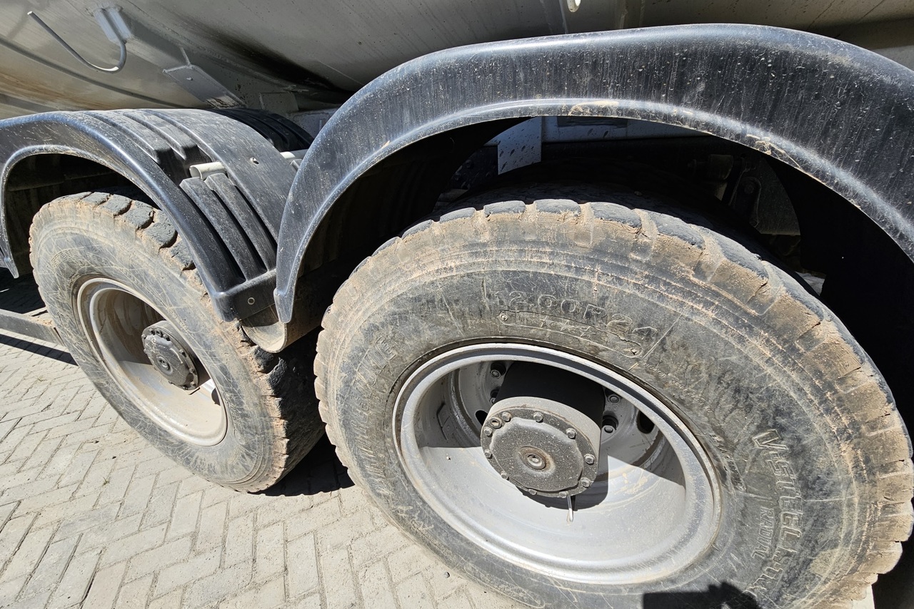 Mercedes Benz Axor 4144 - 11/11 9