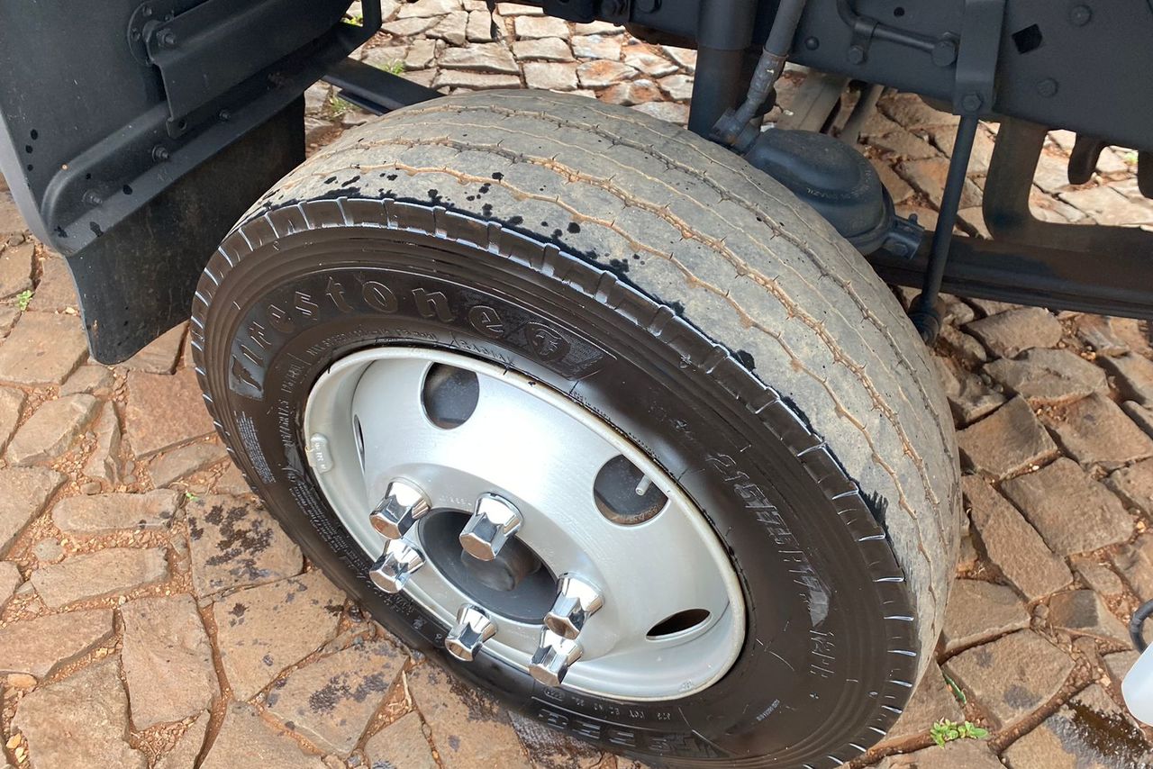 Ford Cargo816 - 12/13 9