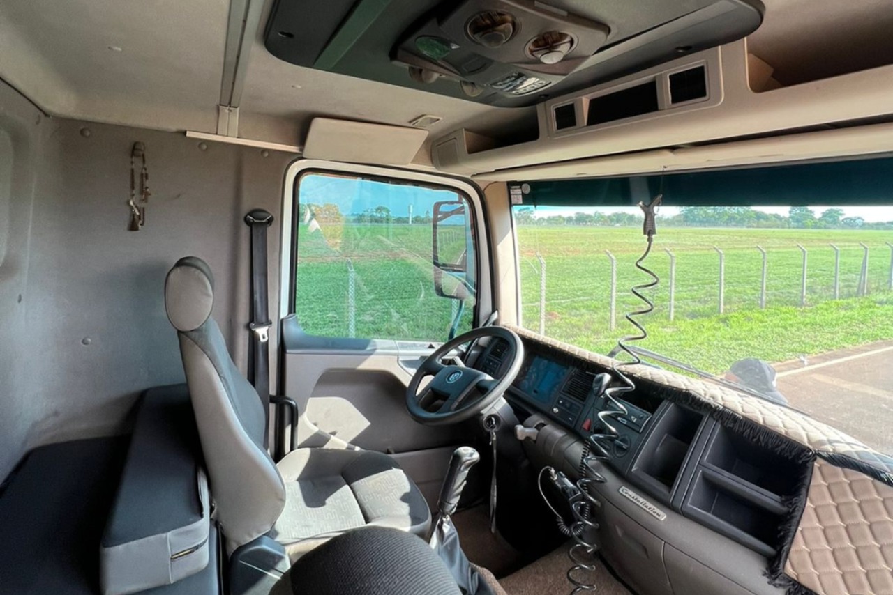 Volkswagen 24-280 E Constellation 8x2 - 17/18 6