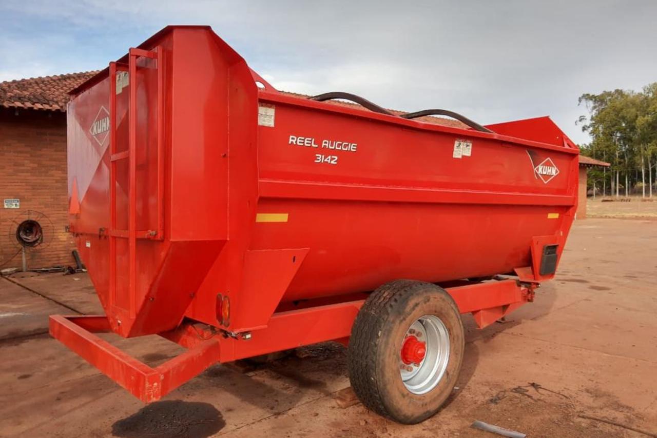 Kuhn 3142 - 12/12 2
