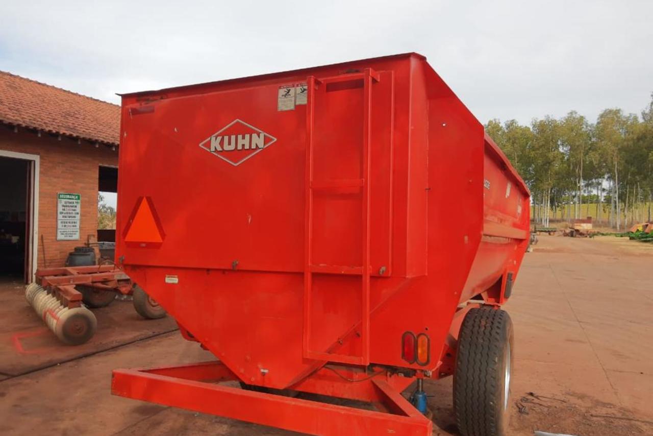 Kuhn 3142 - 12/12 8
