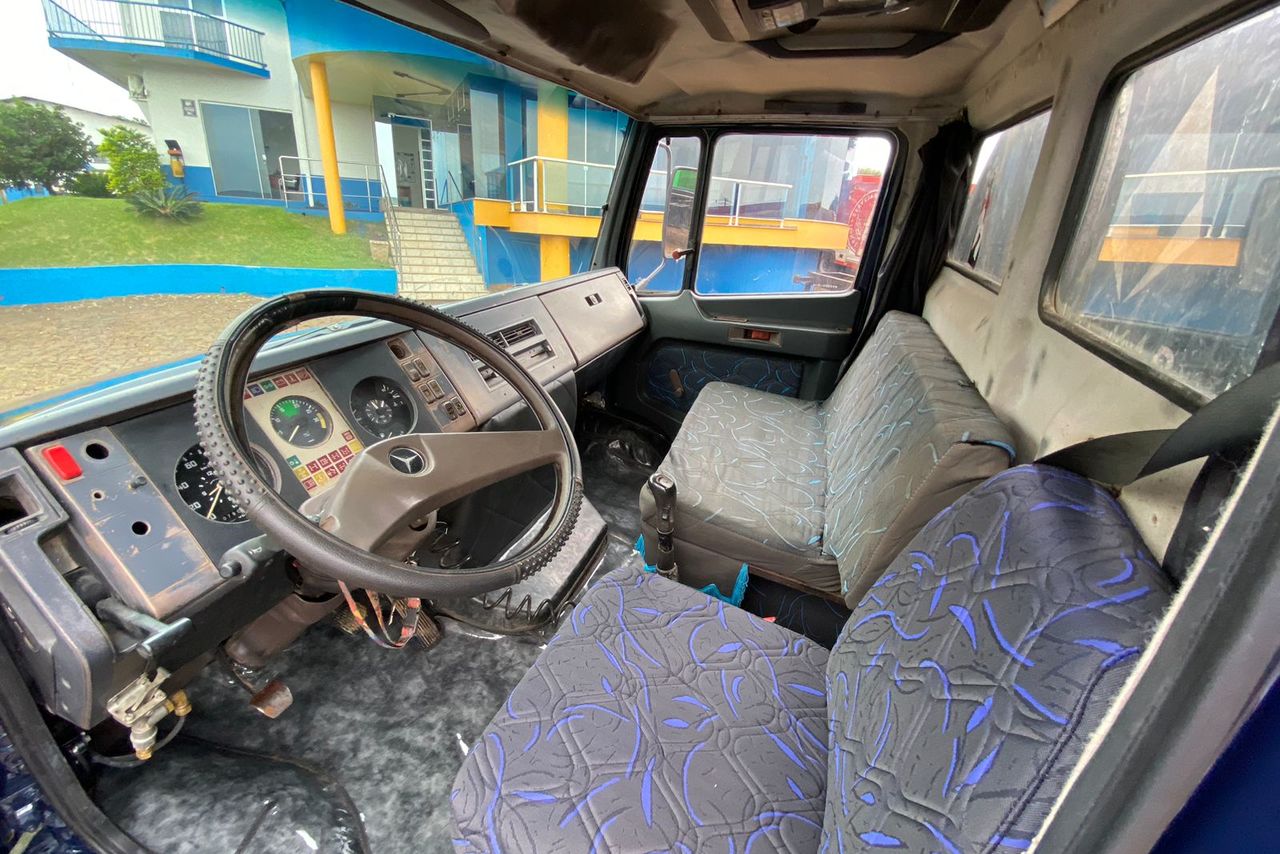 Mercedes Benz MB 1618 - 90/90 20