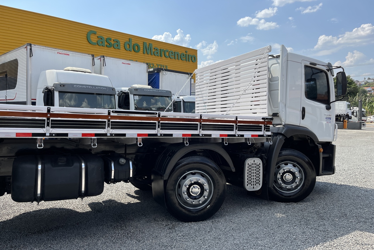 Volkswagen 17 330 - 14/14 10