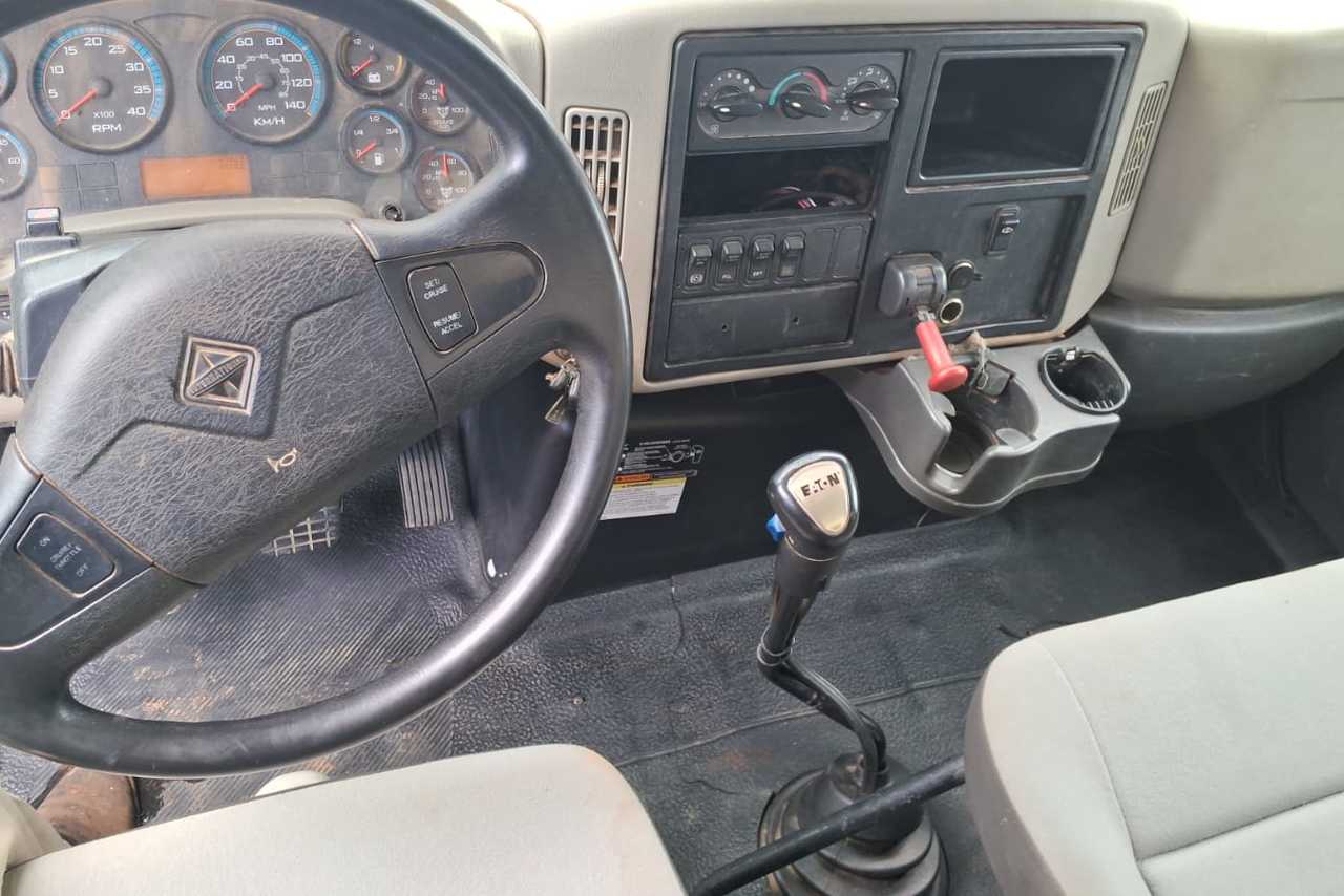 International 4400 - 14/14 7