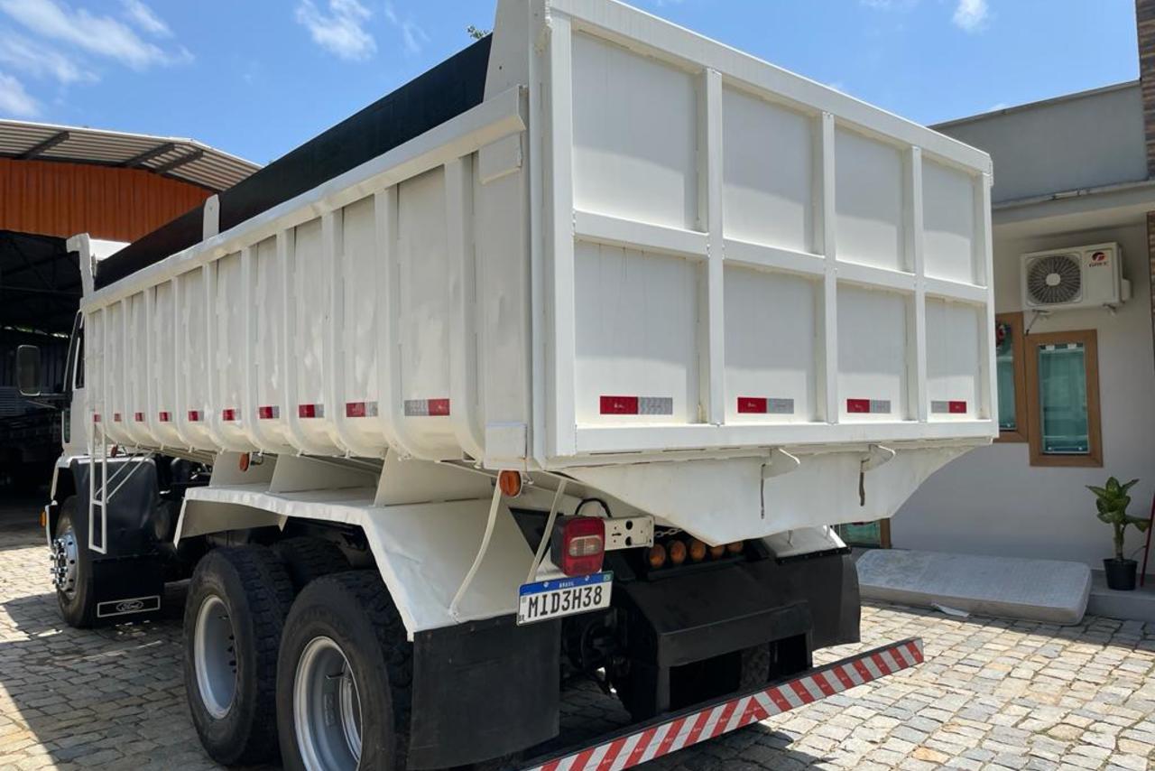 Ford Cargo2422 - 10/10 7