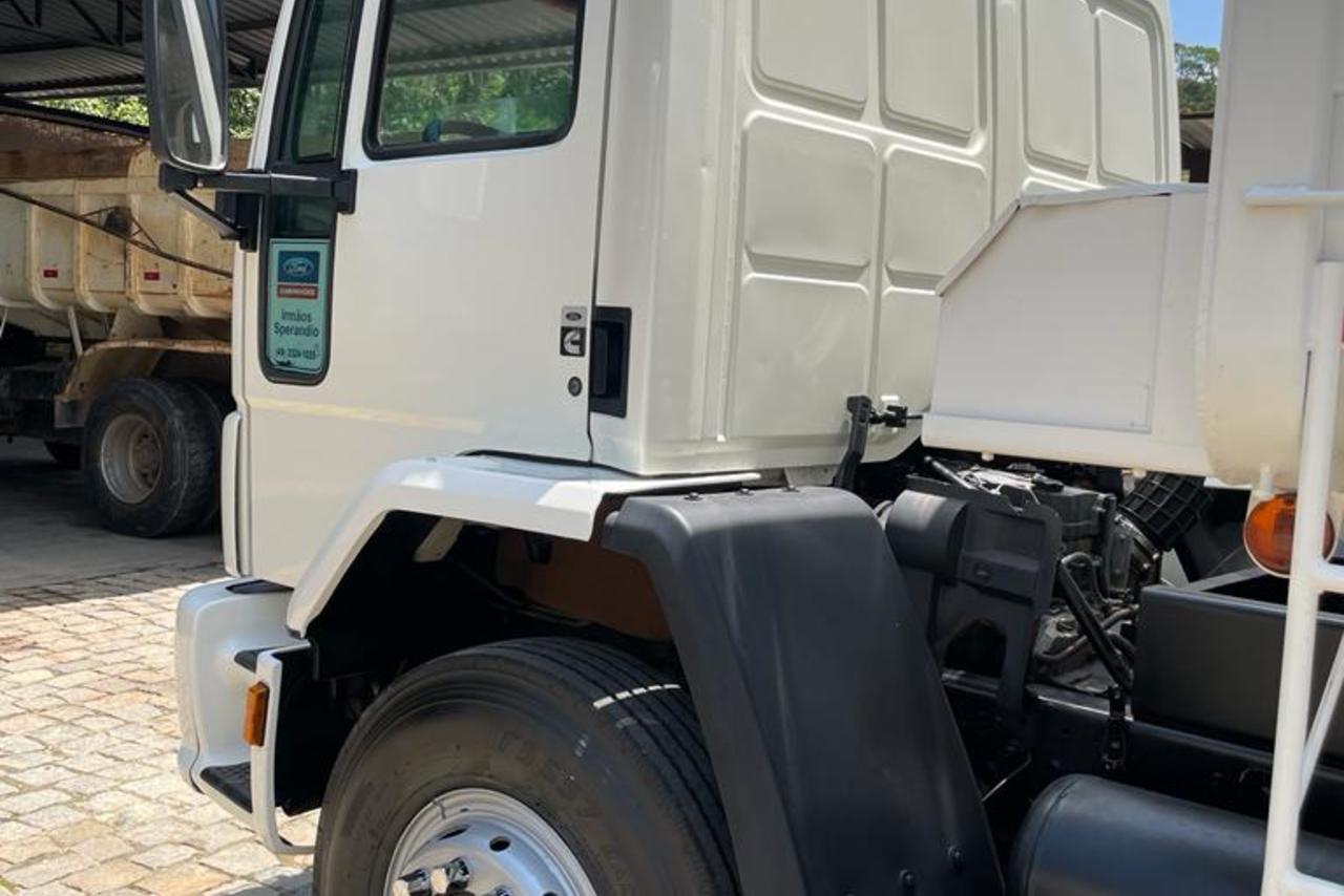 Ford Cargo2422 - 10/10 8