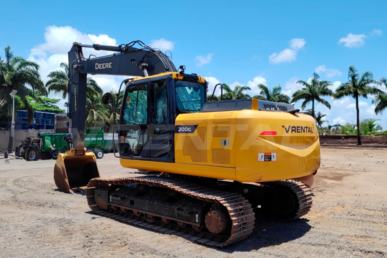 John Deere  200G - 22/22 4