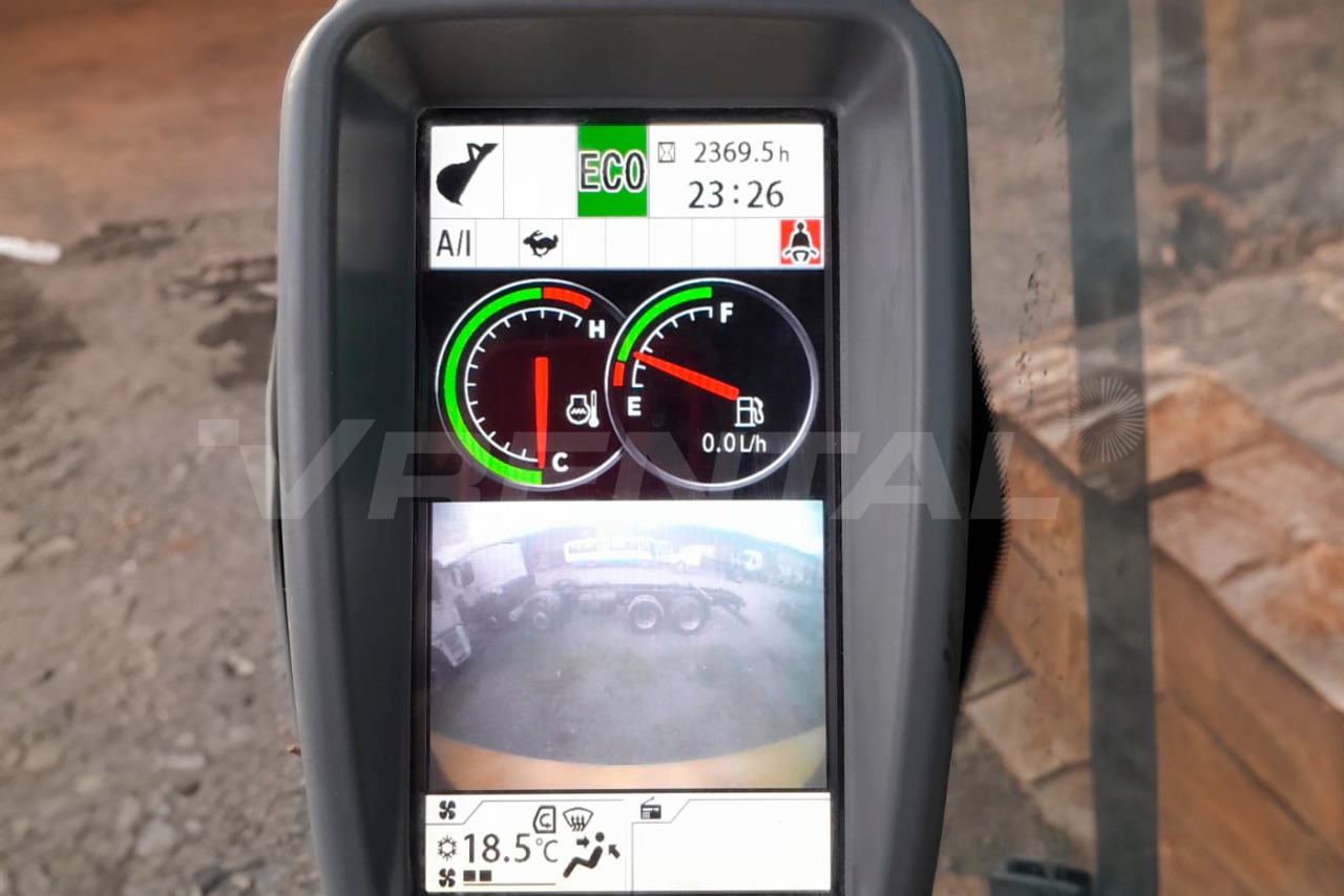 John Deere  200G - 22/22 5