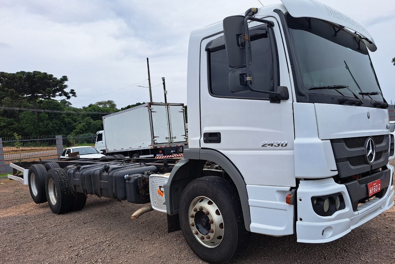 Mercedes Benz Atego 2430 - 15/16 8