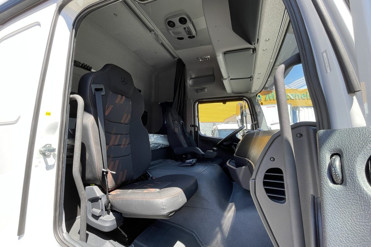 Mercedes Benz Atego 2430 - 21/22 8