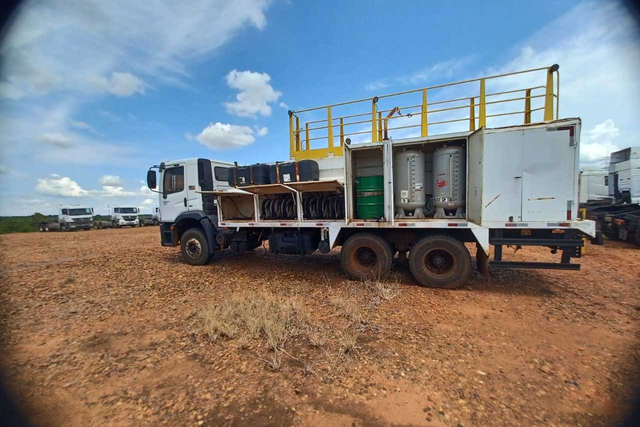 Volkswagen 26-280 Constellation 6x4 - 14/14 4
